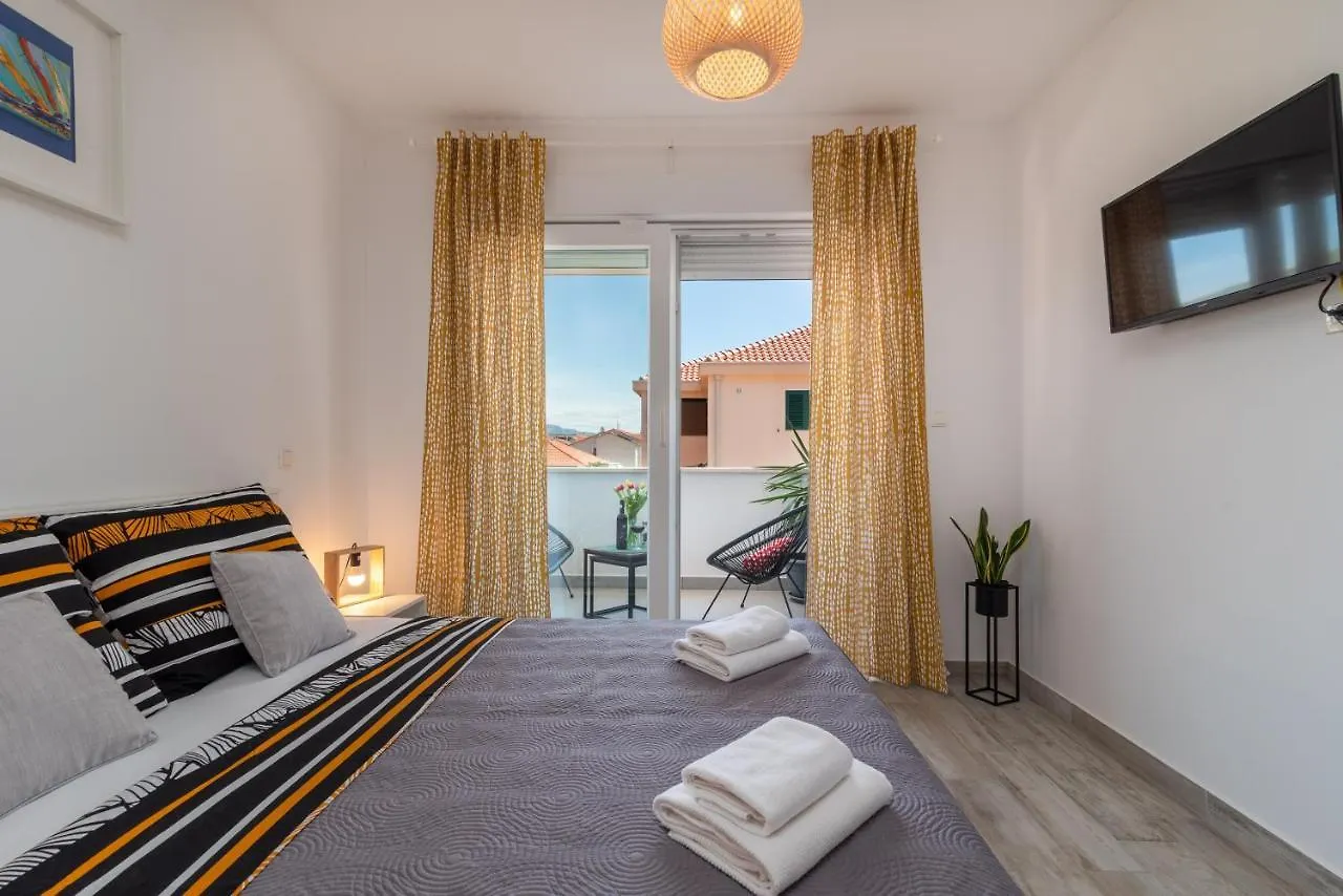 Apartman Apartmani Luce Trogir